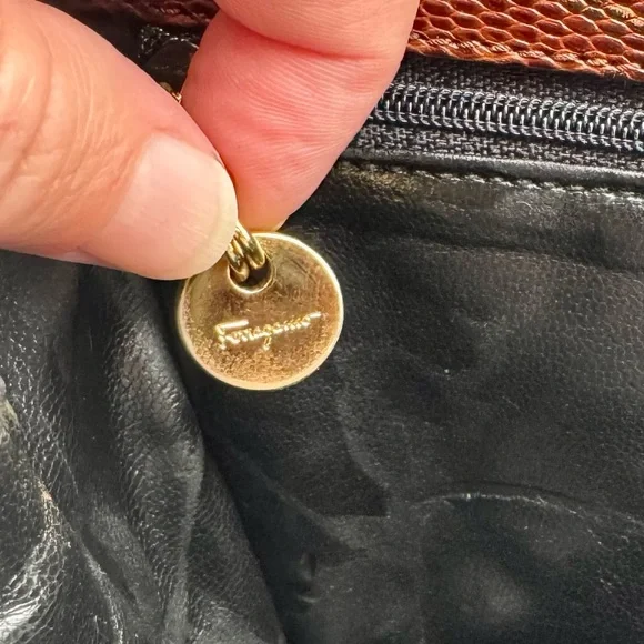 Salvatore Ferragamo Vara Ribbon Plate 2-WAY Bag 9.5 inch Brown Embossed Leather - Picture 14 of 15